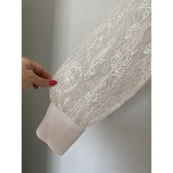 Isaac Mizrahi Live Ivory Lace Long Sleeve V-Neck Blouse Women's Small - Picture 5 of 6